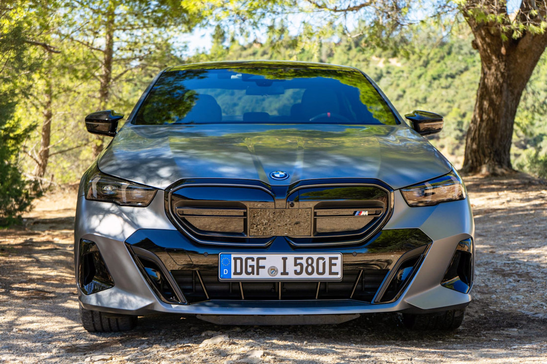 Editorial 2024 bmw i5 m60 xdrive fd 231001 01 kd
