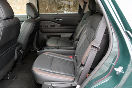Editorial 2024 nissan pathfinder platinum td 240226 14 jm