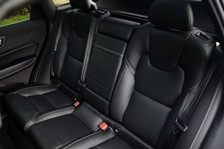 Essai routier : Volvo XC60 T8 2018 Body Image