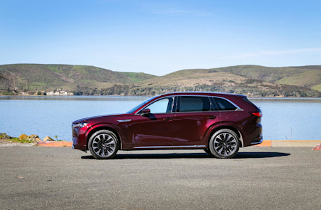 Editorial 2024 mazda cx 90 05 jw