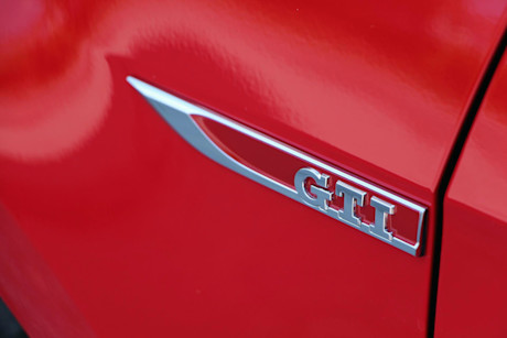 Editorial 2015 vw gti 5 door performance package jy 03