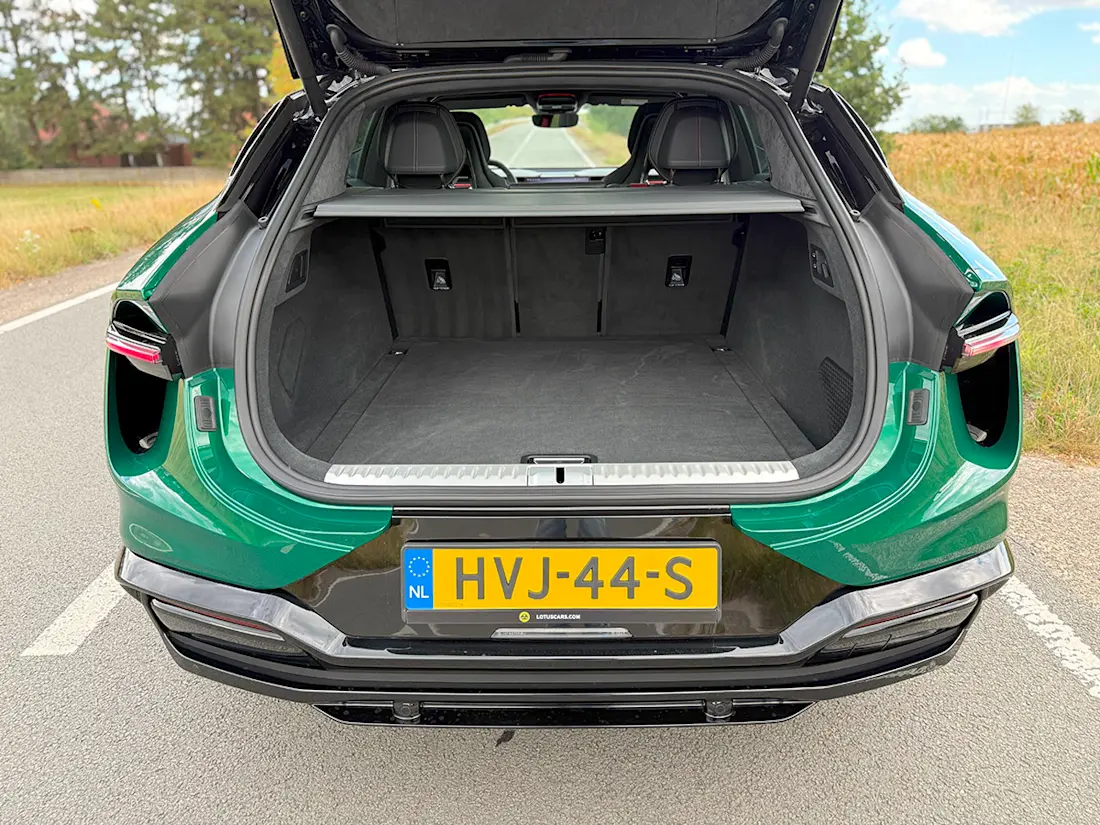 03 Lotus-Eletre-600 03 Lotus-Eletre-600