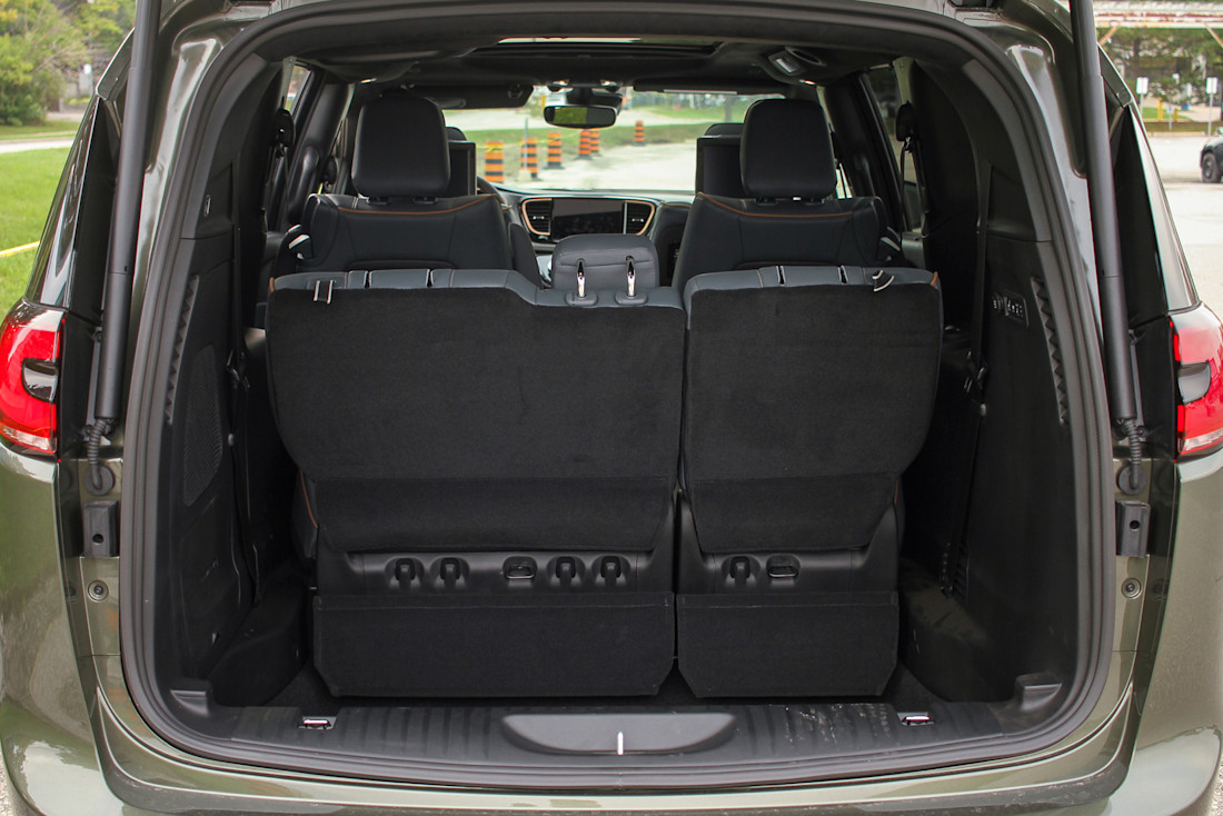 2027 Chrysler PAcifica - TD - CT - 261005 - 13.jpg