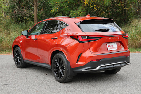 Editorial 2024 lexus nx 350 f sport series 3 td 231120 07 jm