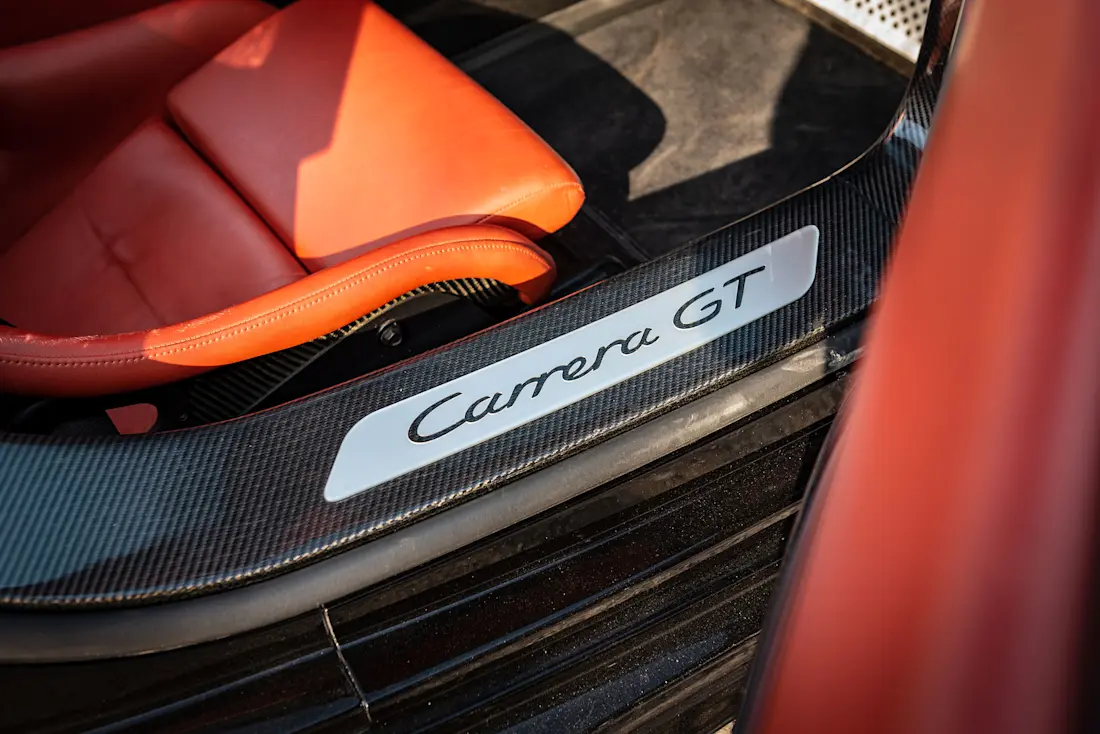 Porsche-Carrera-GT-Schweller Porsche-Carrera-GT-Schweller