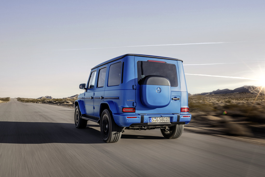 nieuwe-elektrische-mercedes-g-klasse-nijlpaard-dat-pirouetjes-kan-draaien-2024-04.jpg