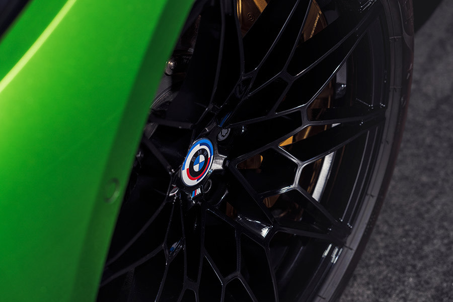 P90445340_highRes_bmw-m-emblem-11-2021.jpg
