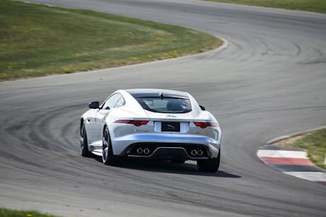 Editorial 2016 jaguar f type r coupe jaguar 05