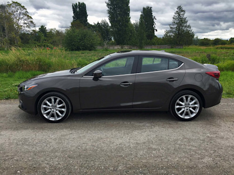 Editorial 2016 mazda3 gt gw 06