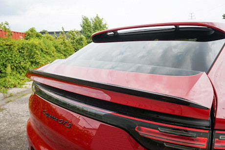 Editorial 2021 porsche cayenne gts coupe 16 jl