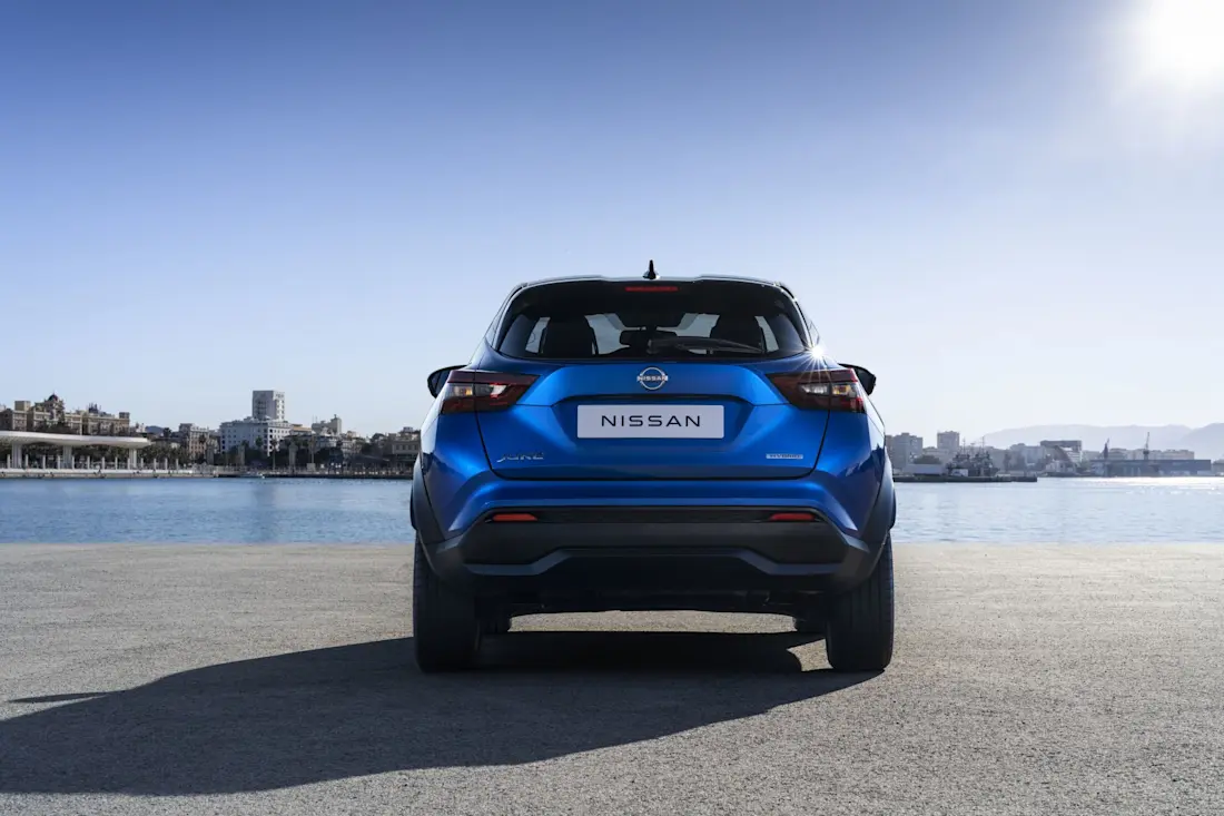 Nissan JUKE Hybrid retro