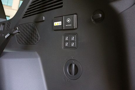 Editorial 2024 kia ev9 land gt line awd td 240417 38 di