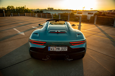 maserati-mc-pura-chielo-heckansicht