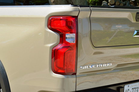 Chevrolet Silverado ZR2 2022 : essai routier Image