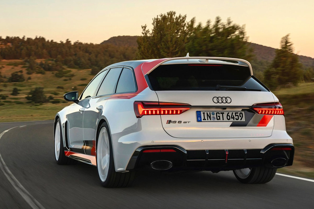 Audi-RS6_Avant_GT-2024 curva.jpg