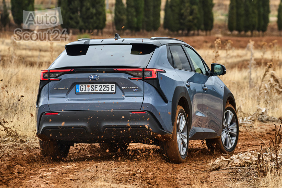 Subaru Solterra (26).jpg