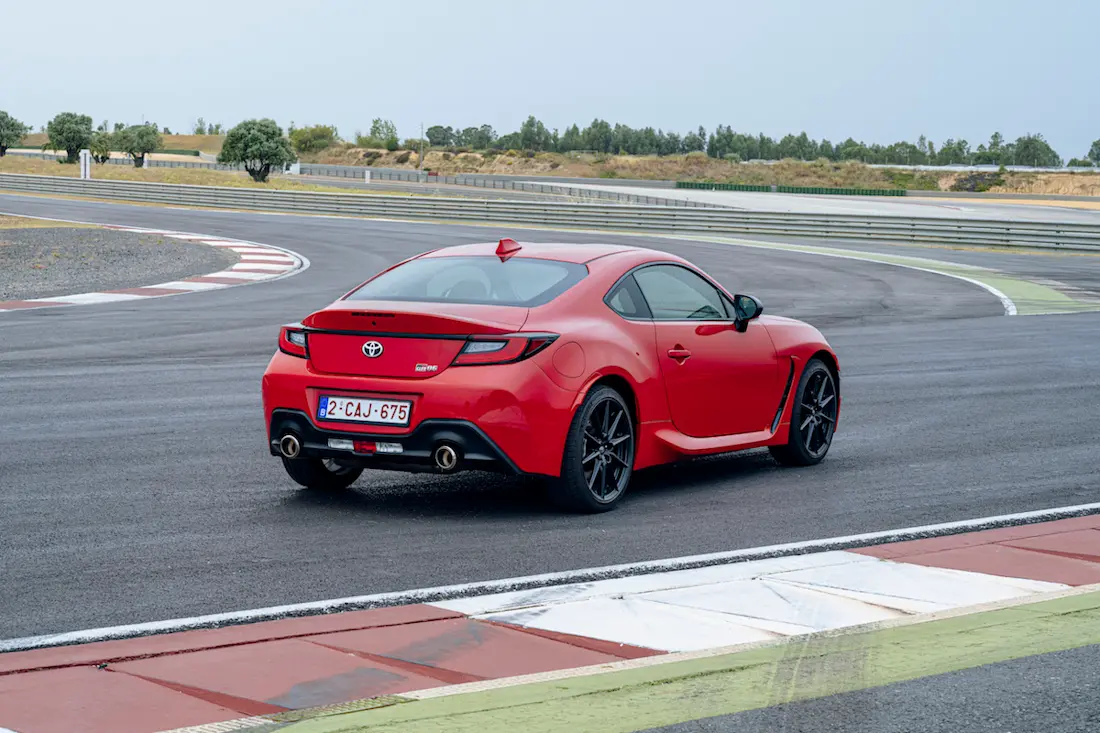 Toyota GR86 (2022) statisch, achteraanzicht Toyota GR86 (2022) statisch, achteraanzicht