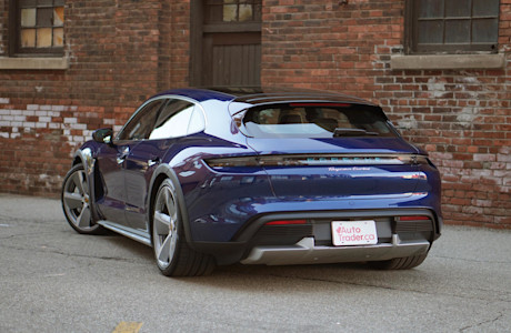 Editorial 2022 porsche taycan turbo cross turismo 06 jl