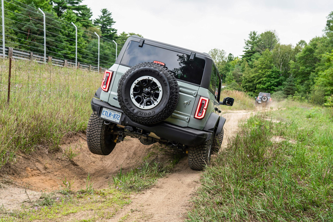Editorial 2021 ford bronco badlands 09 ford