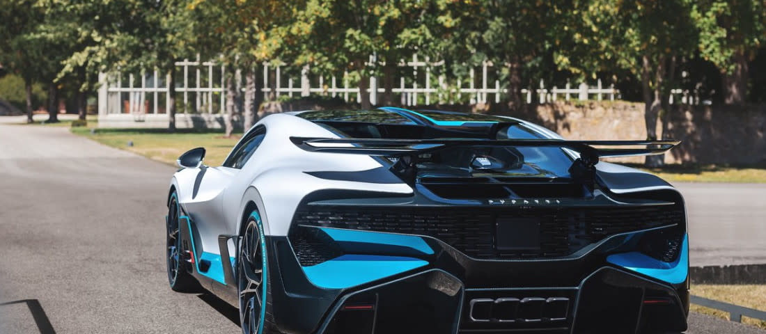 Bugatti-Divo-2019-1280-17-1100