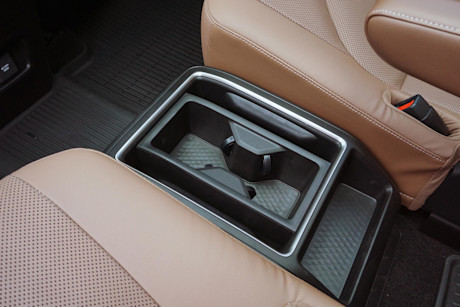 Editorial 2024 toyota grand highlander 47 di