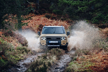 2024-landcruiser-mte-dynamic-021