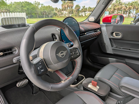 Editorial 2025 mini cooper jcw 3door fd sbe 250410 11