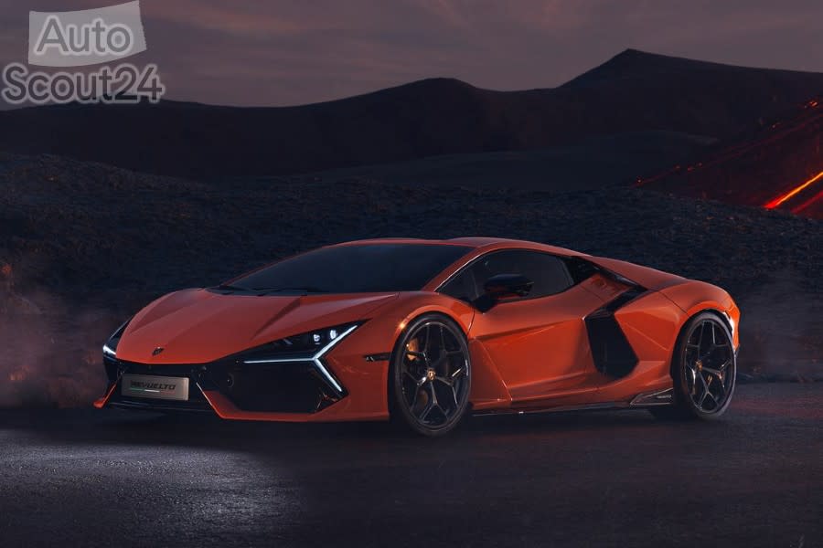 Lamborghini-Revuelto-2024-1024-01.jpg