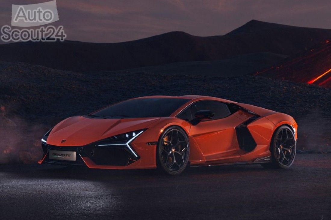 Lamborghini-Revuelto-2024-1024-01.jpg