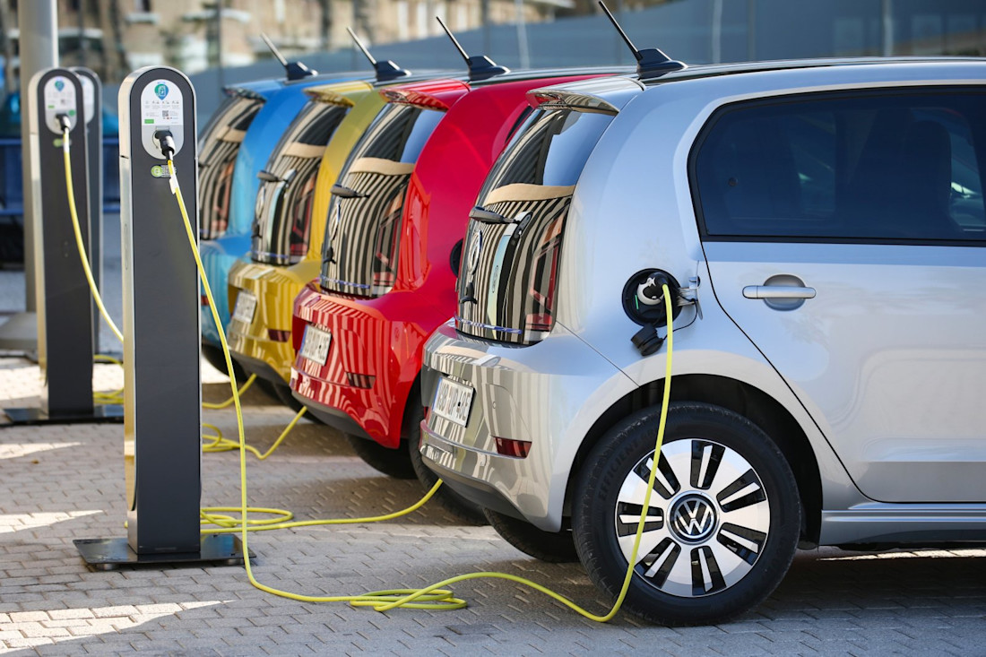 Borne de charge de voiture électrique : où en trouver ?