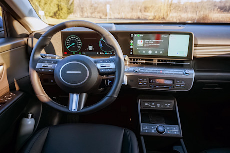 Editorial 2024 hyundai kona electric ultimate td 240404 20 jl