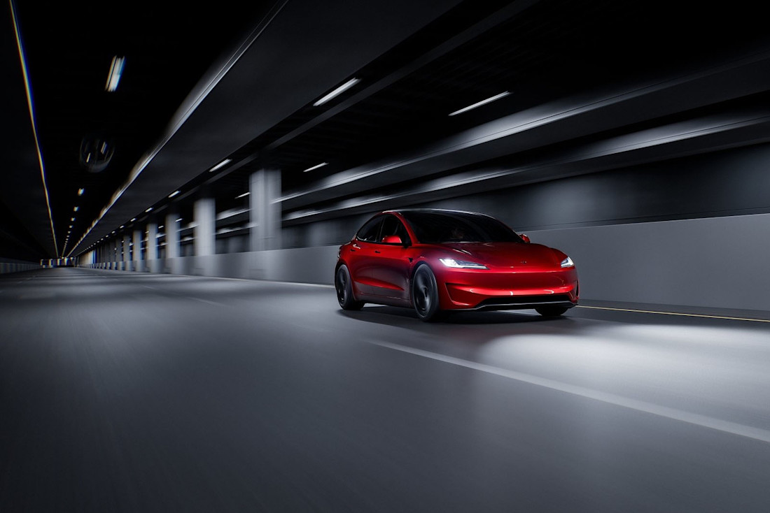 Tesla präsentiert Model 3 Performance und senkt Preise