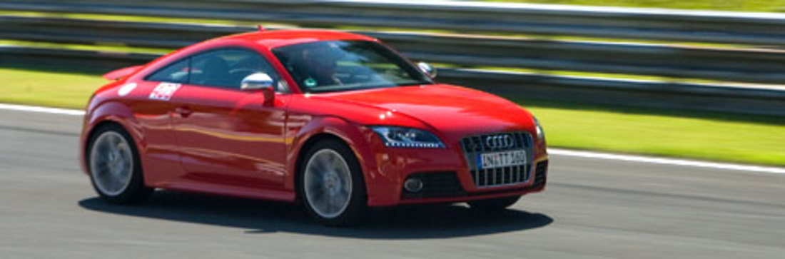 Zone rouge: formation de conduite sportive avec contrôle de licence – 272 cv et pourtant sous-motorisé …