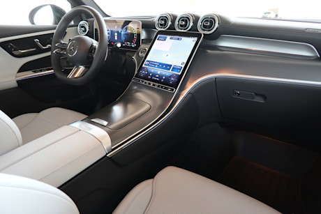2025 Mercedes-Benz GLC 350e Review Body Image
