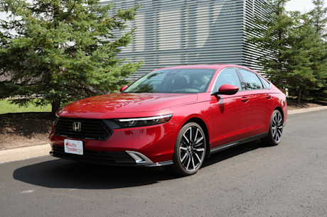 Editorial 2023 honda accord hybrid touring td 230929 04 jm