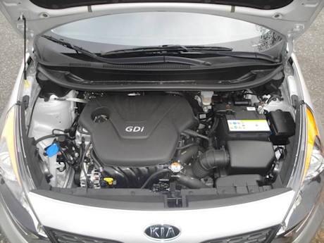 Editorial 2012 kia rio gw 006 3695