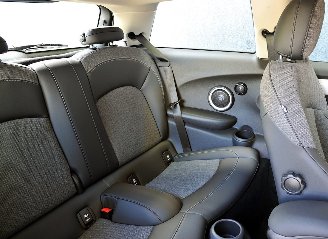 mini-cooper-seating