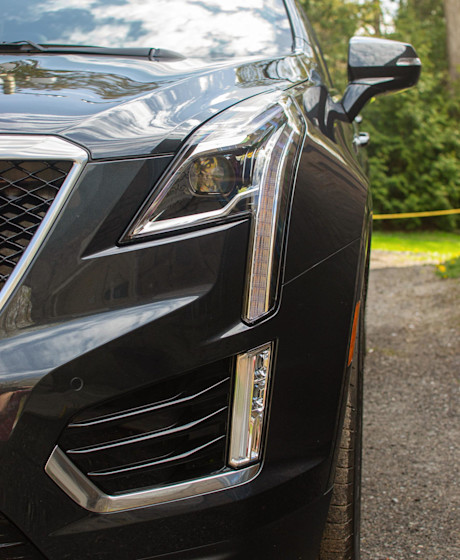 Editorial 2021 cadillac xt5 sport awd 08 sm