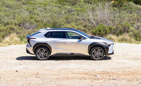 Editorial 2022 toyota bz4x 05 jw