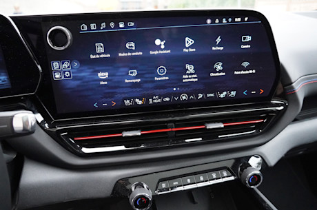 Chevrolet Silverado EV RST 2024 : essai routier Image