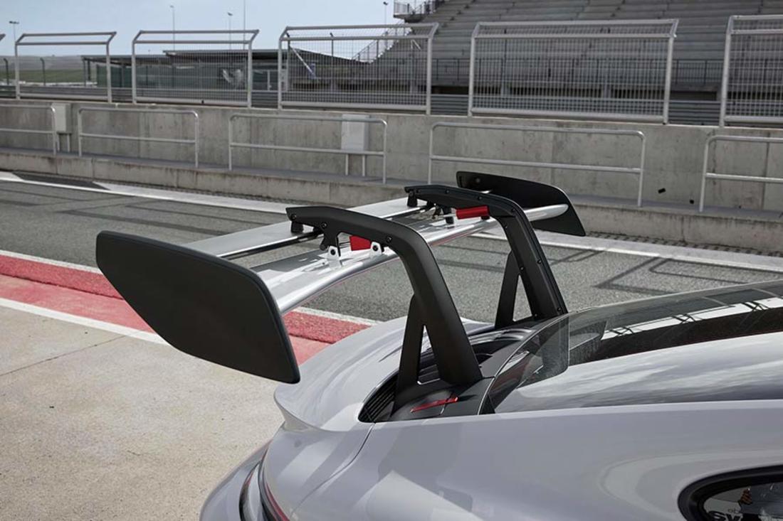 Porsche 911 GT3 RS 2022 (7).jpg