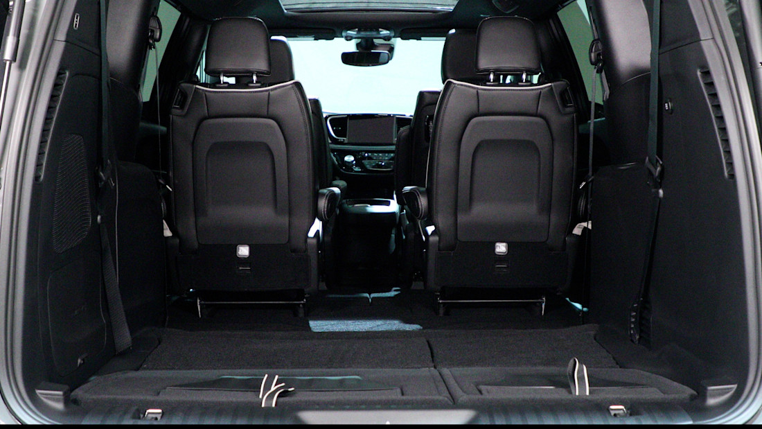 2027 Chrysler Pacifica - NF - Chrysler - 260401 - 20.jpg