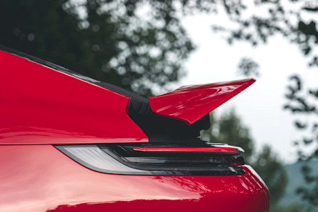 Editorial 2022 porsche 911 carrera gts 03 porsche