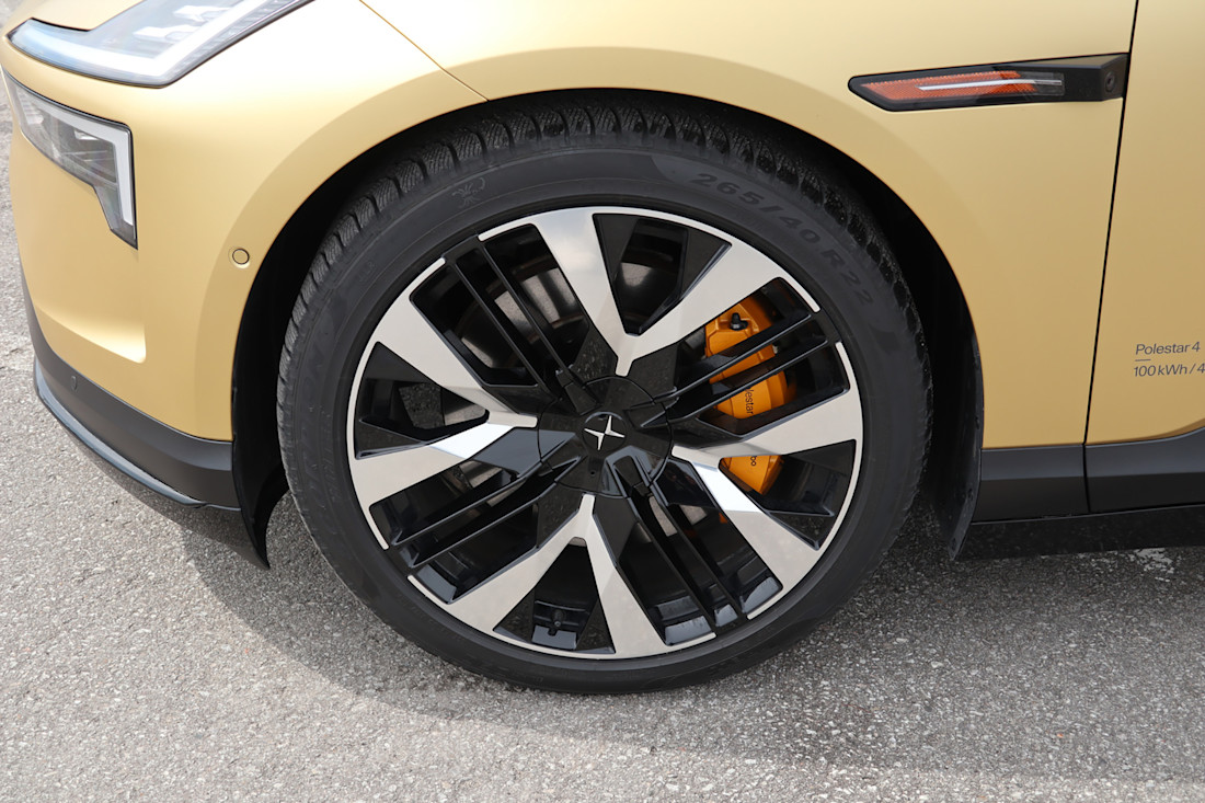 2026 Polestar 4 - TD - JM - 260430 - 3.jpg