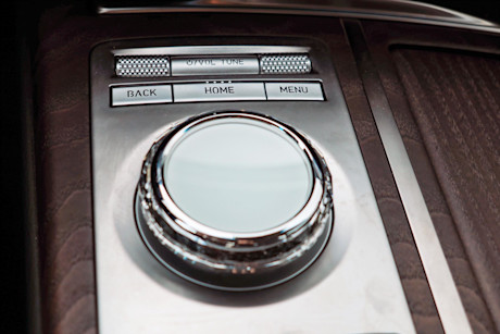 Editorial 2023 genesis electrified g80 prestige 25 jm