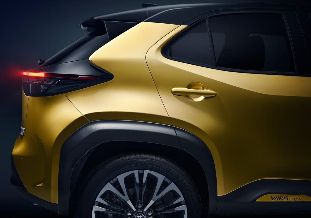 Toyota-Yaris_Cross-2021-1024-0c.jpg