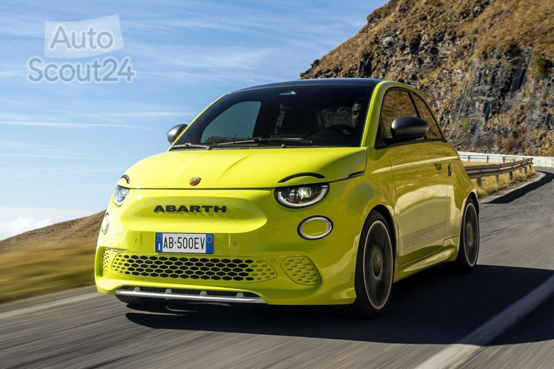 Fiat-500e_Abarth-2023-1600-07.jpg