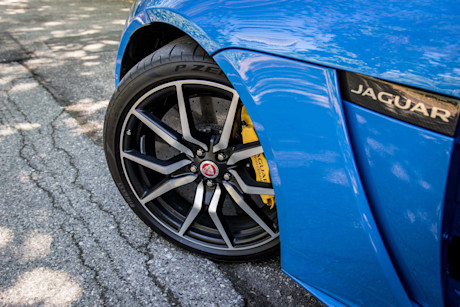 Editorial 2018 jaguar f type svr coupe 13 bm