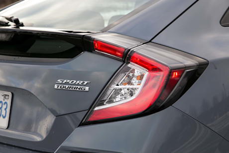 Editorial 2019 honda civic hatchback sport touring 09 jw