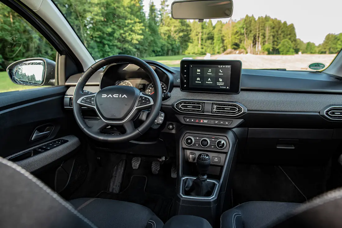 Dacia-Sandero-TCe90-Cockpit